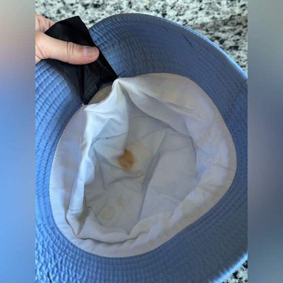 PRADA Re-Nylon Bucket Hat - Picture 6 of 7